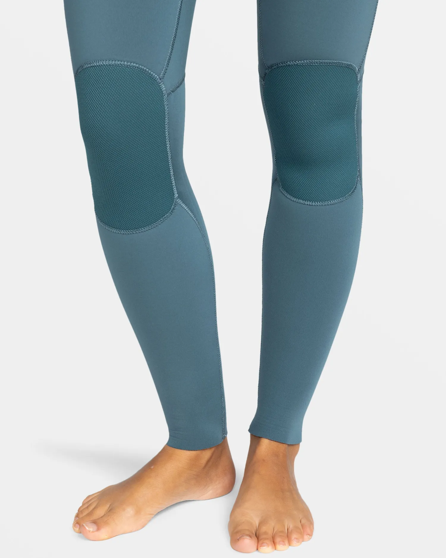 mm_swell_series_back_zip__5-3.webp Roxy 5/4/3mm Swell Series Back Zip Wetsuit | Wetsuits