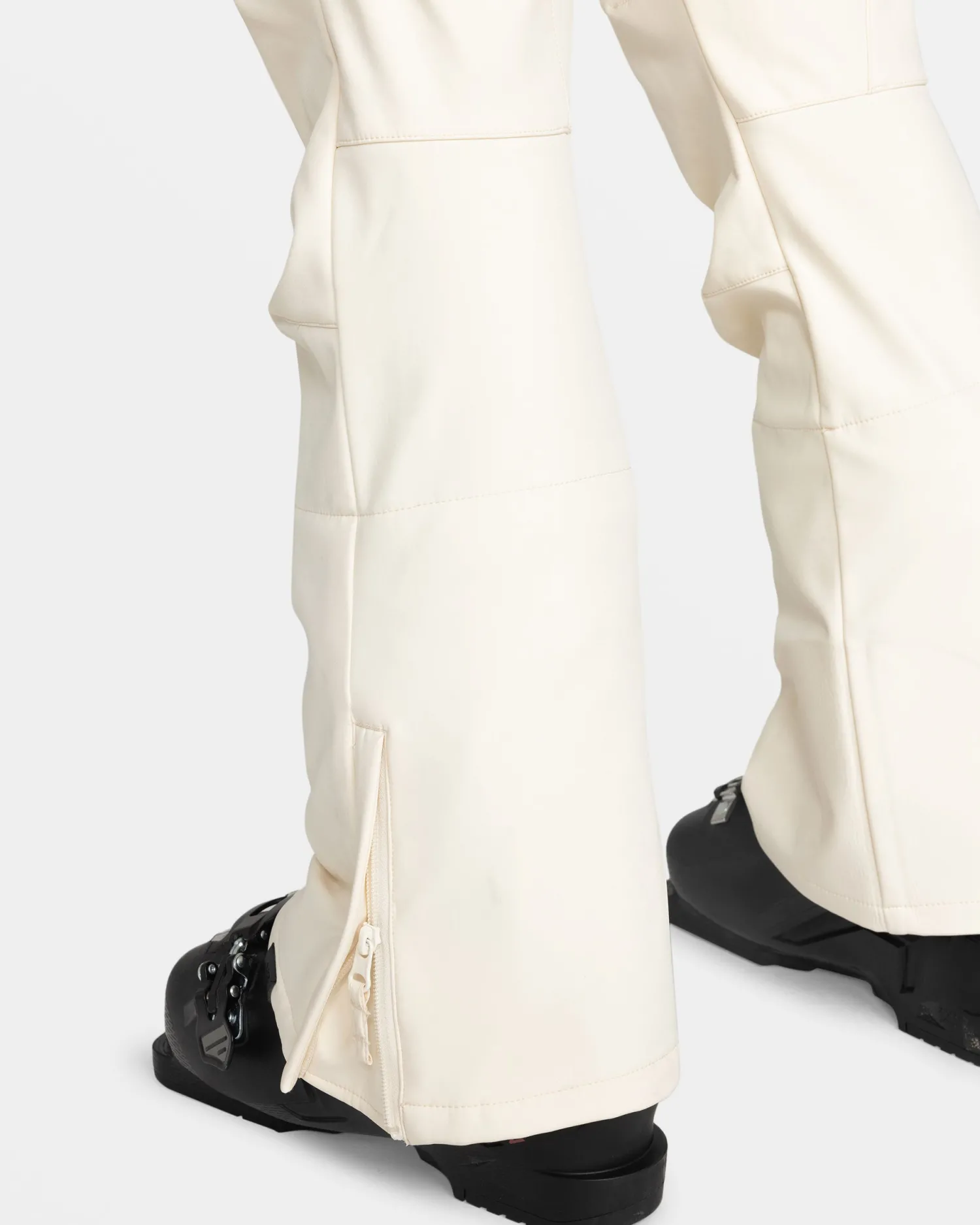 rising_high_snow_pants_11.webp Roxy Rising High Snow Pants | Snow Pants