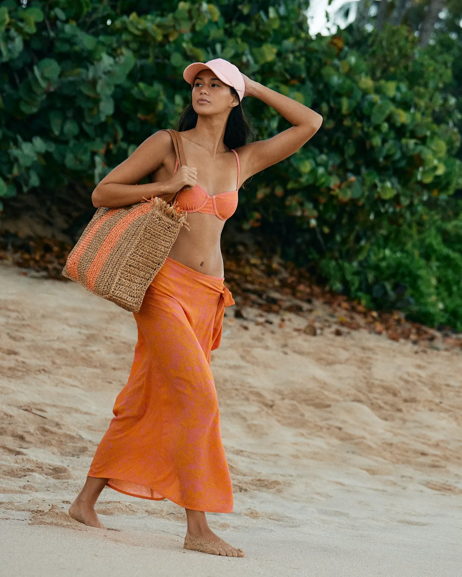 wide_eyed_palms_woven_bea_4.webp Roxy Wide Eyed Palms Woven Beach Bag | Handbags